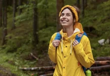 Tips Liburan Aman dan Nyaman saat Musim Hujan